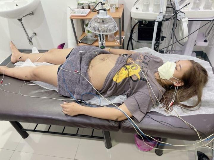 Đang khỏe mạnh, cô gái bỗng ngã vật ra liệt nửa người vì 1 thói quen-2