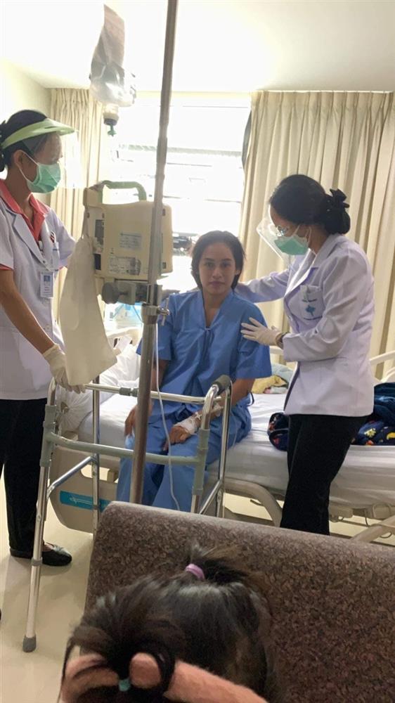 Đang khỏe mạnh, cô gái bỗng ngã vật ra liệt nửa người vì 1 thói quen-3