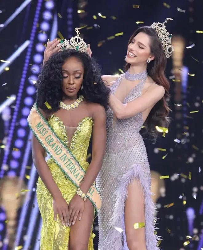 Trùng hợp khó tin Top 5 Hoa hậu: Lười chống tay là đăng quang-3