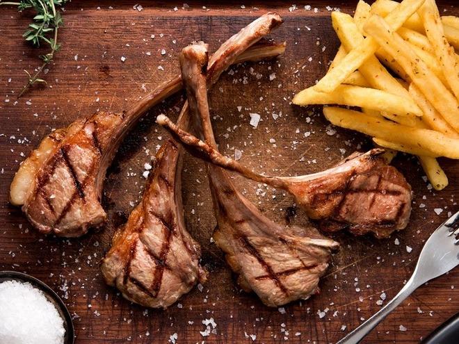 Nhà hàng của thánh rắc muối ở London bị xếp hạng thấp nhất-3