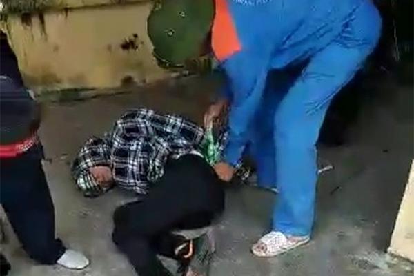 Mang súng đi cướp ngân hàng, bị bắt hóa ra súng... nhựa-1