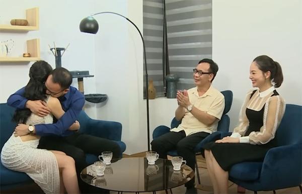 Bị tình cũ của chồng gọi điện dằn mặt, nữ giảng viên đáp trả bá đạo-7