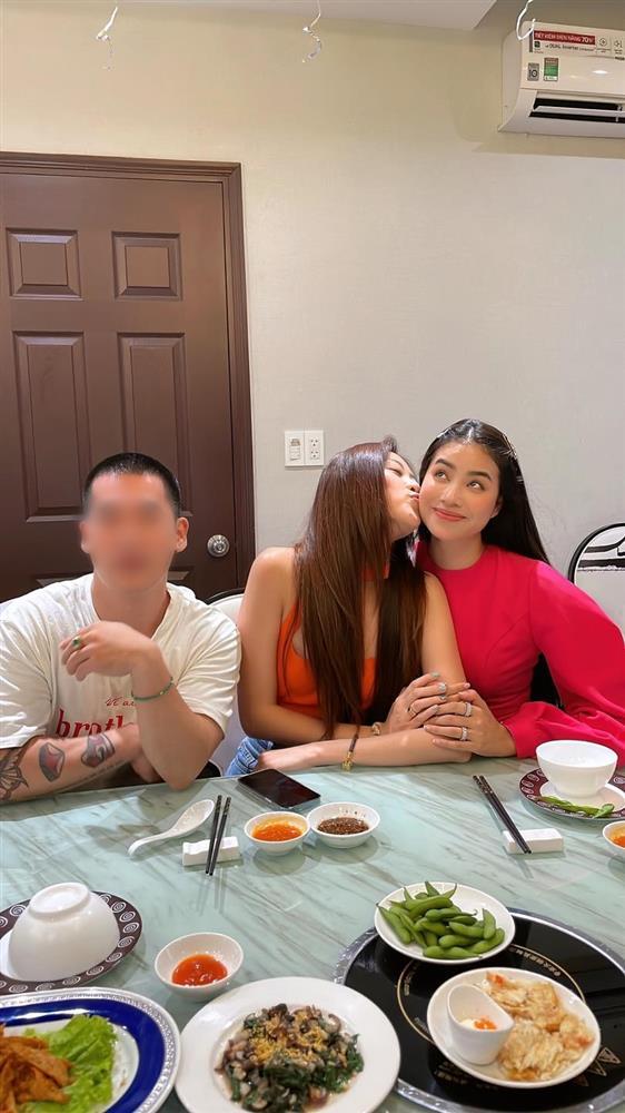 Về nước, Phạm Hương so kè chặt đẹp từ mẹ bỉm đến Hoa hậu đàn em-3