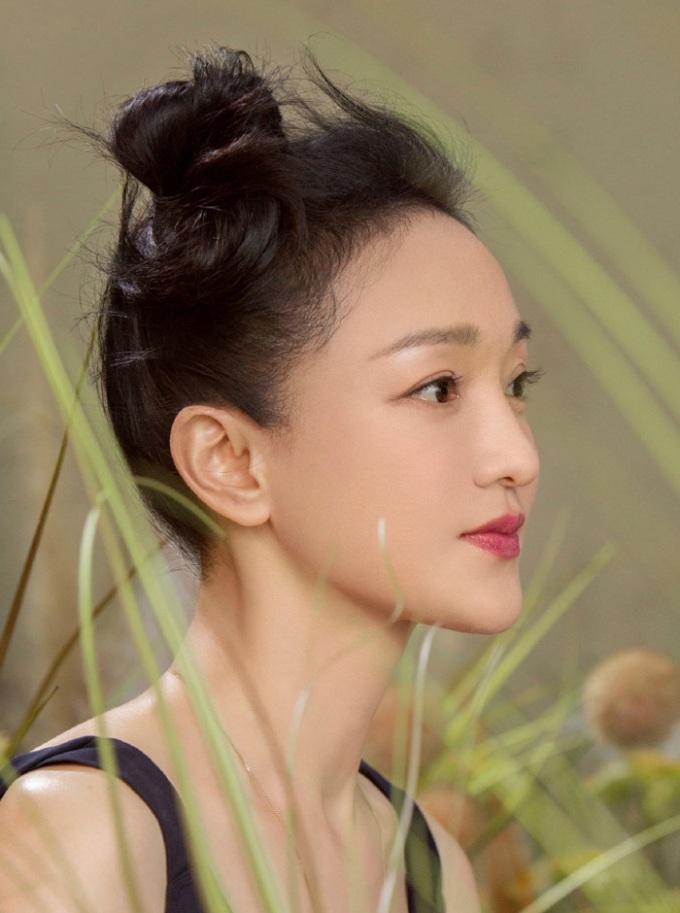 Chỉ thay đổi một điểm nhỏ, U50 Châu Tấn trẻ ra chục tuổi-7