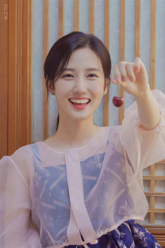 Nhan sắc đời thực của dàn cast phim luật sư hot nhất hiện nay-3