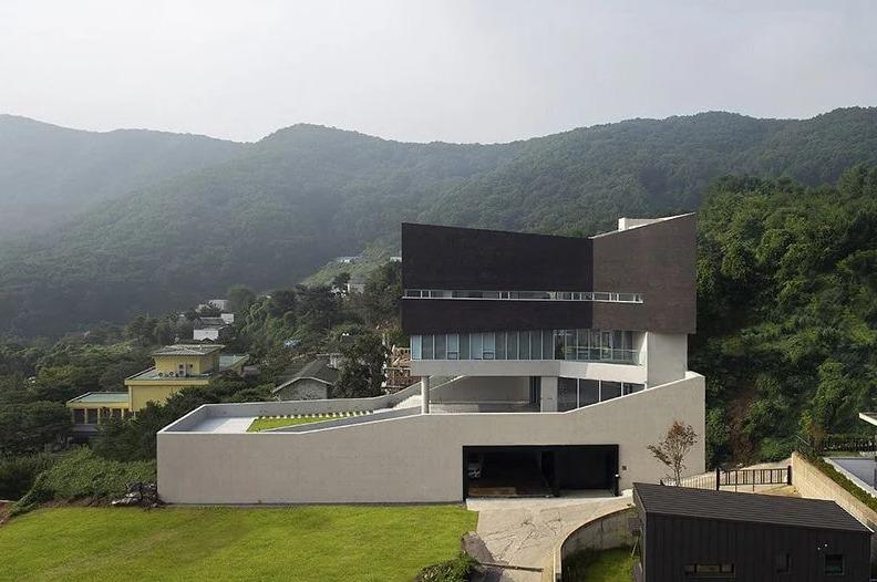 Nhan sắc đời thực của dàn cast phim luật sư hot nhất hiện nay-10