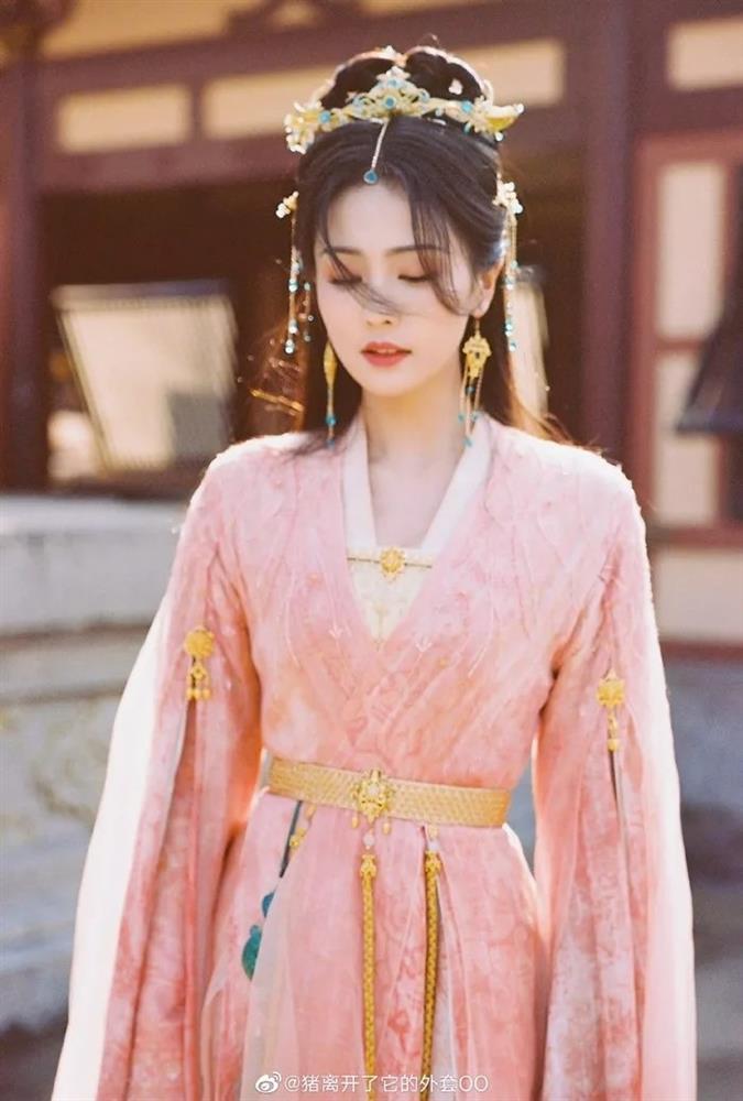 Bạch Lộc bị chê kém xinh, đóng chính mà thua cả visual nữ phụ-1