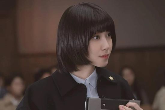 Ngọc nữ xứ Hàn bị nghi ngờ 'đi cửa sau' vào đại học