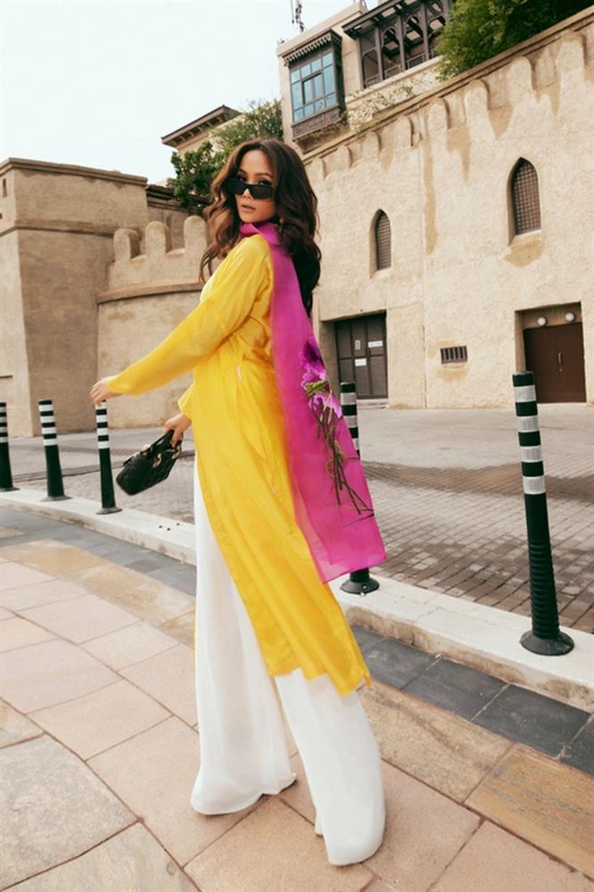 HHen Niê và những lần ghi điểm với trang phục truyền thống-2