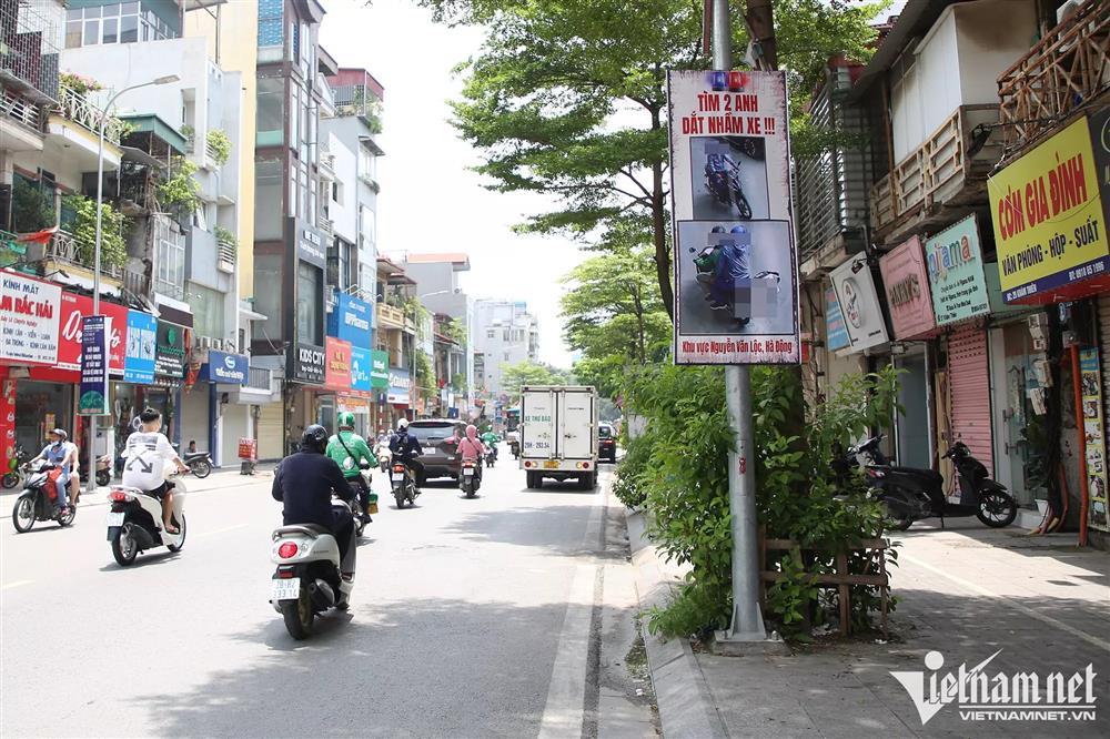 Truy tìm người treo biển tìm anh dắt nhầm xe khắp phố Hà Nội-5