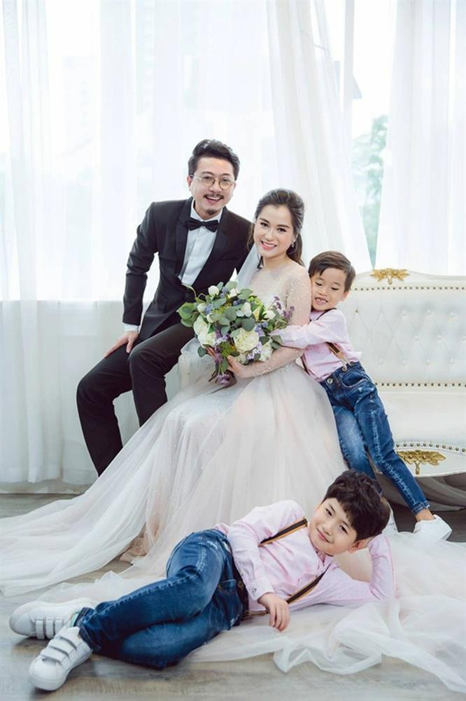 Hứa Minh Đạt tung ảnh cưới với Lâm Vỹ Dạ, nói câu hú hồn-5