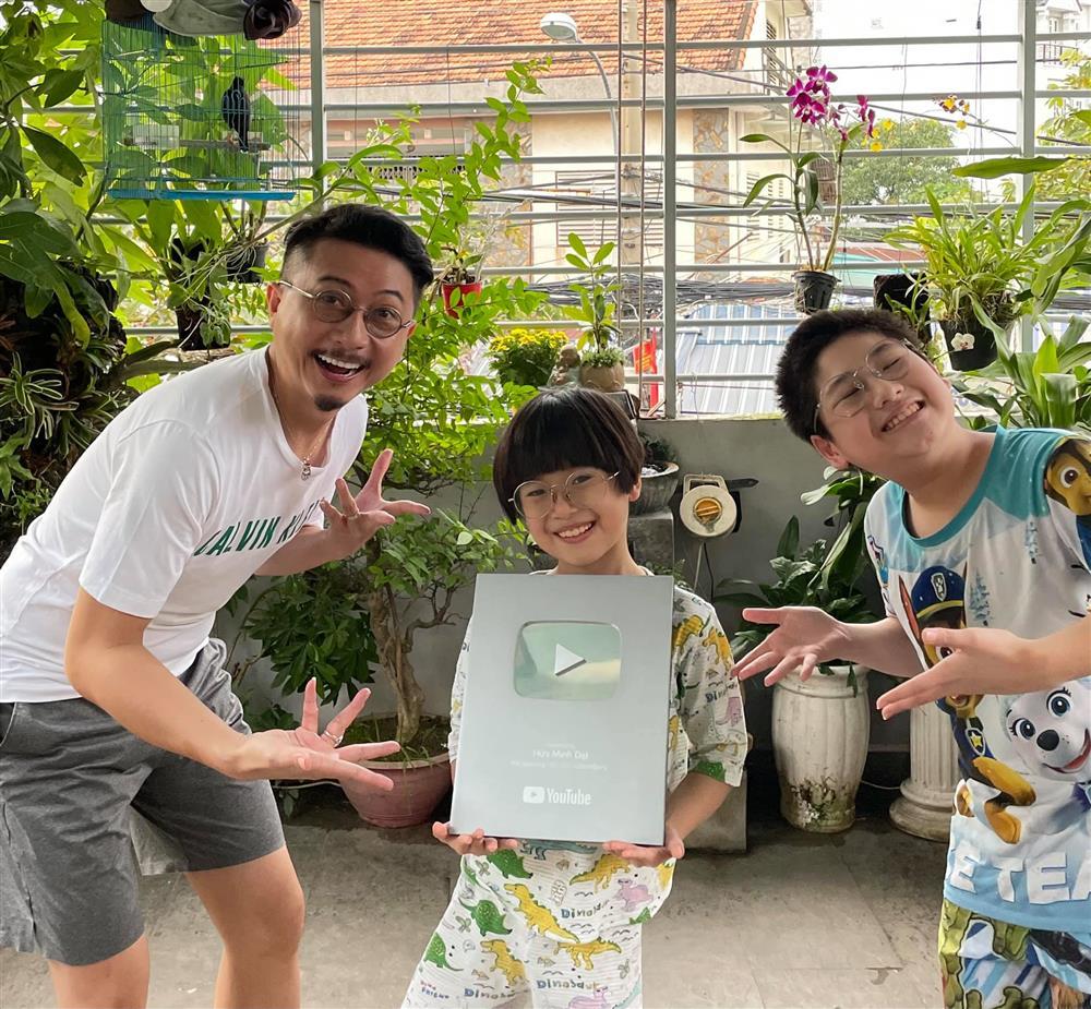 Hứa Minh Đạt tung ảnh cưới với Lâm Vỹ Dạ, nói câu hú hồn-11