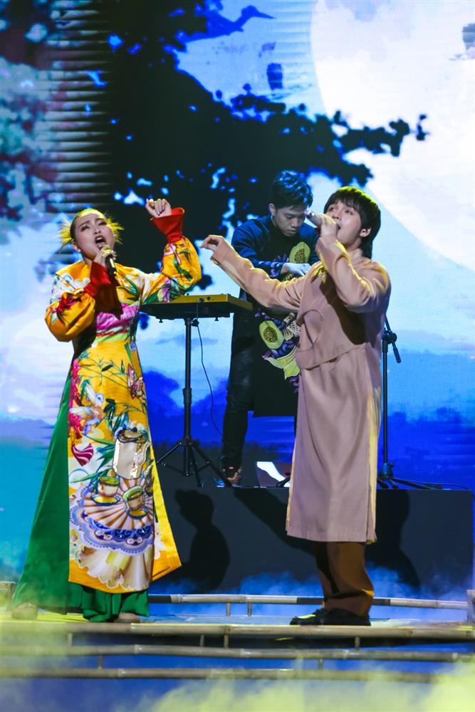 Người đóng góp bản phối đẳng cấp cho Trung Quân và Mù Tạt là ai?-2