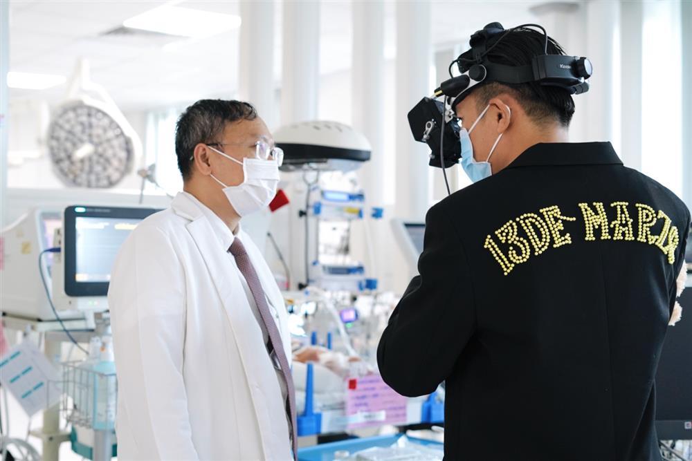 Wowy phản hồi về việc vì sao không tặng thiết bị y tế cho vùng sâu, vùng xa-5