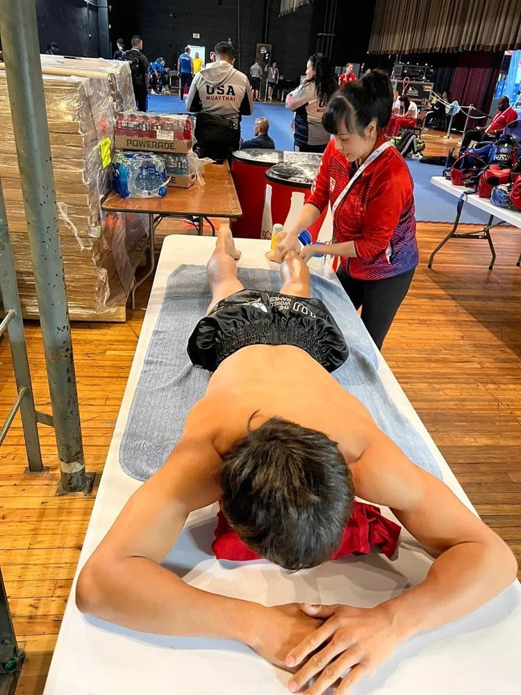 Mối tình độc cô cầu bại Nguyễn Trần Duy Nhất và vợ lớn tuổi-4