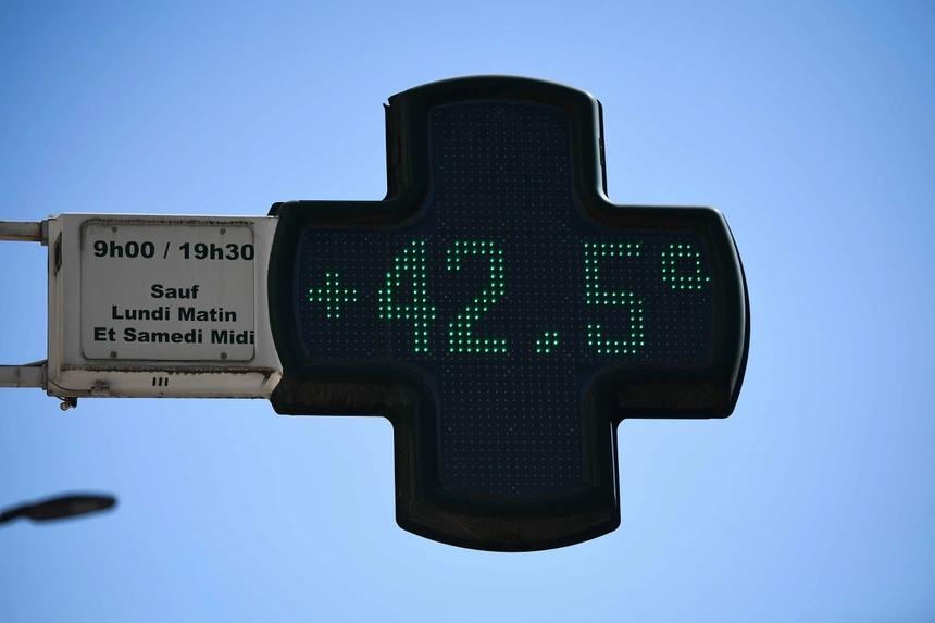 Kỹ năng du lịch tại Chảo lửa châu Âu lúc này!-3