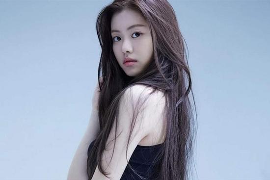 'Em gái' BTS bị tố bạo lực học đường đã rời khỏi nhóm