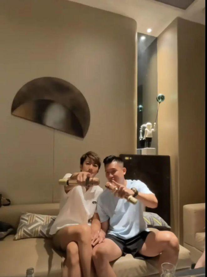 Tài tử TVB lên tiếng trước tin đồn đồng tính-1