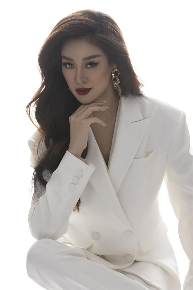 Sự khác lạ của Khánh Vân so với các hoa hậu khi hết nhiệm kỳ-3