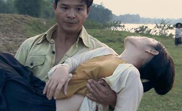 Những mỹ nhân ‘mặc yếm hớ hênh’ trên màn ảnh giờ ra sao?-8