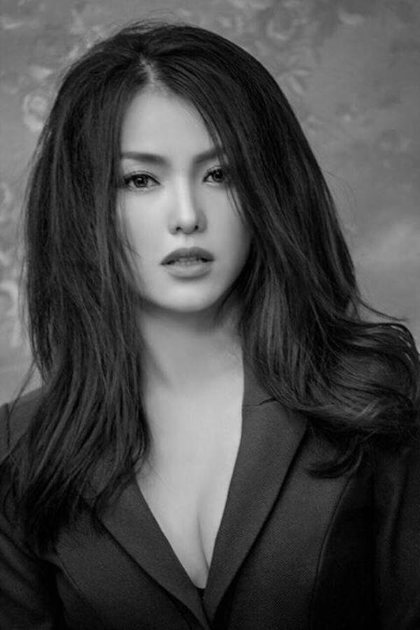 Những mỹ nhân ‘mặc yếm hớ hênh’ trên màn ảnh giờ ra sao?-10