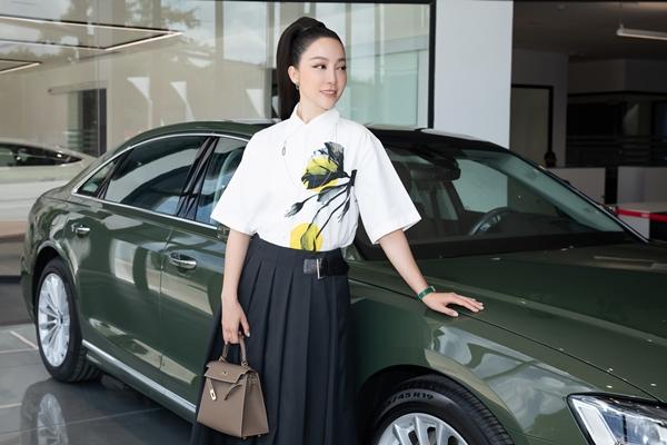 Nhan sắc Linh Nga bao năm vẫn bất biến như trêu đùa thời gian-3