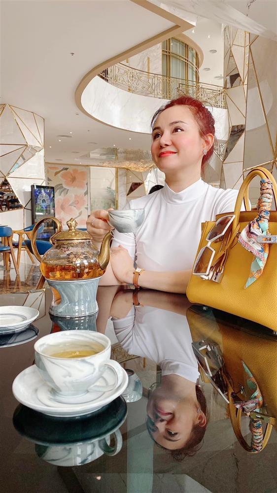 Tin showbiz Việt ngày 20/7: Vợ cũ Bằng Kiều đánh giá Lệ Quyên-9