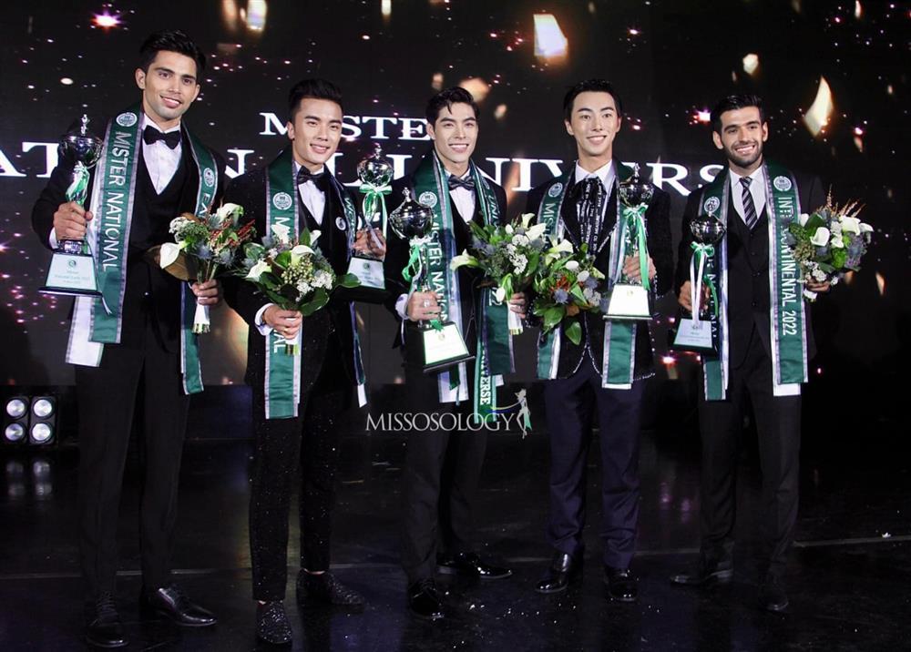 Á vương 1 Mister National Universe bị phế ngôi vì lộ ảnh dung tục-7