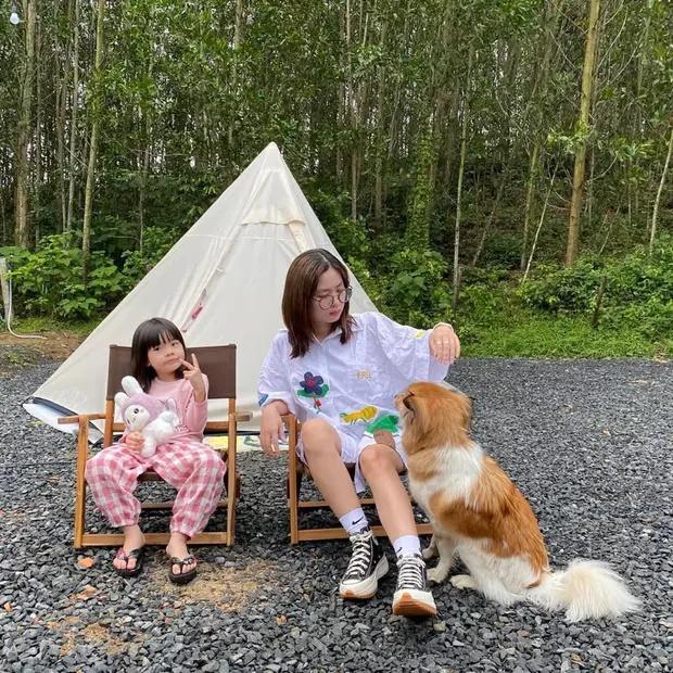 Bé gái 6 tuổi nói tiếng Anh như người bản xứ-1