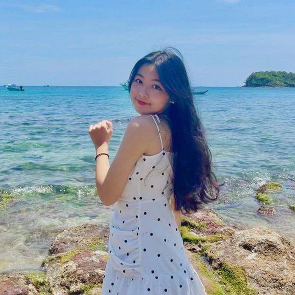 Con gái Quyền Linh không chỉ xinh mà thời trang cũng rất nổi bật-7