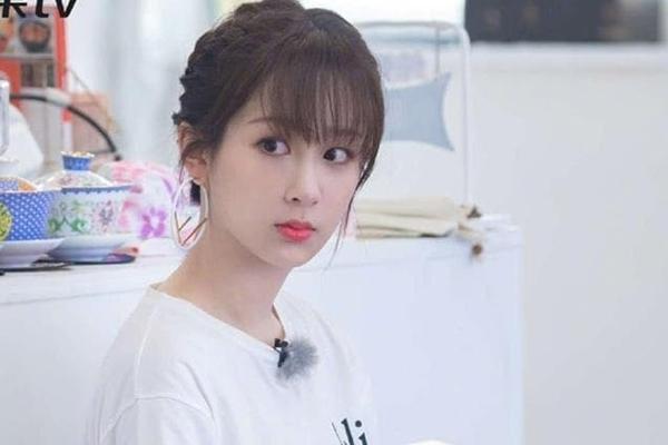 Biệt thự Dương Tử đẹp như lâu đài, trị giá hơn 140 tỷ đồng-2