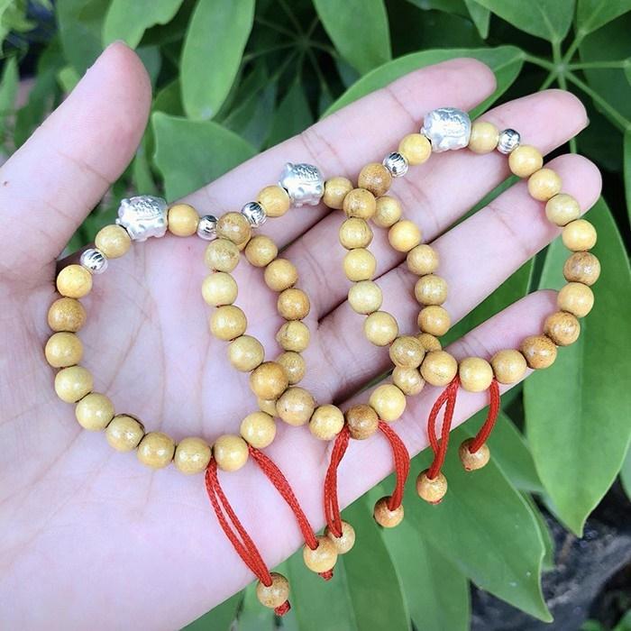 7 thứ mang theo hóa giải vận xui khi bước ra đường tháng Cô hồn-2