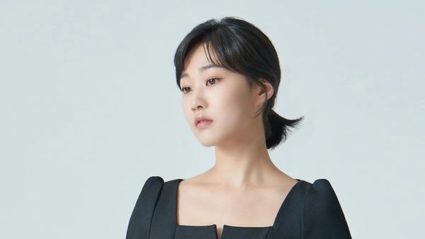 Dàn diễn viên trong bộ phim đang tạo cơn sốt ở Hàn Quốc-7