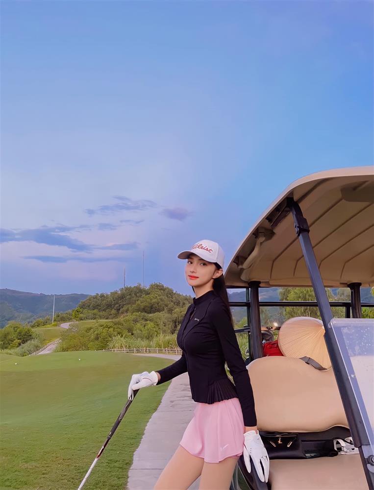 Hương Giang chi số tiền bằng cả căn nhà cho sở thích chơi golf-2