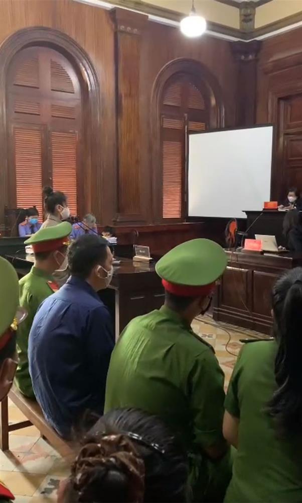 Dì ghẻ Nguyễn Võ Quỳnh Trang tăng 10 kg kể từ khi bị bắt-11