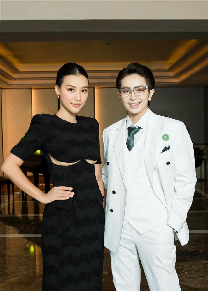 Hoàng Oanh mặc hở ngực, được khen có nét phu thê với Gil Lê-5