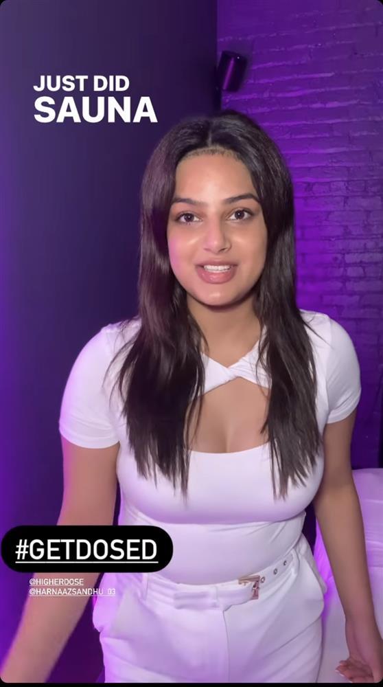 Miss Universe 2021 lộ mặt mộc quầng thâm như thiếu ngủ-1