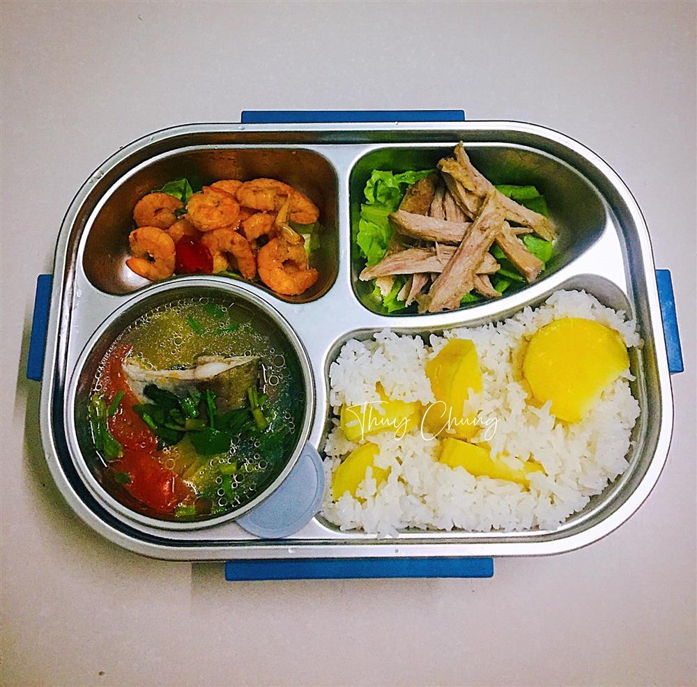 Loạt hộp cơm trưa màu sắc đẹp mắt, ngon miệng mà chỉ mất 40k-6
