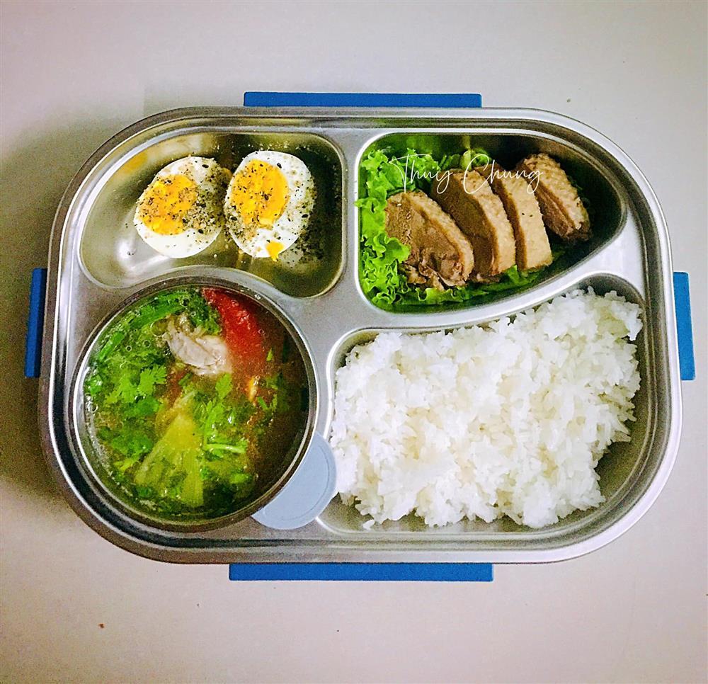 Loạt hộp cơm trưa màu sắc đẹp mắt, ngon miệng mà chỉ mất 40k-8