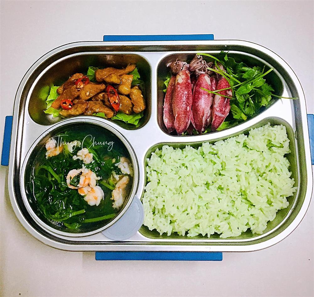 Loạt hộp cơm trưa màu sắc đẹp mắt, ngon miệng mà chỉ mất 40k-5