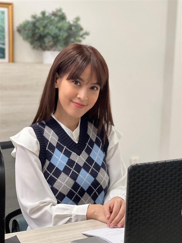 Tin showbiz Việt ngày 21/7: Vợ Chi Bảo rèn con tự lập từ nhỏ-12