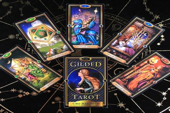Bói bài Tarot 25/7/2022- 31/7/2022: Tâm bất biến giữa đời vạn biến