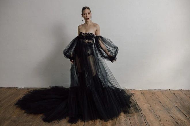 Có nên mặc váy cưới màu đen?-2