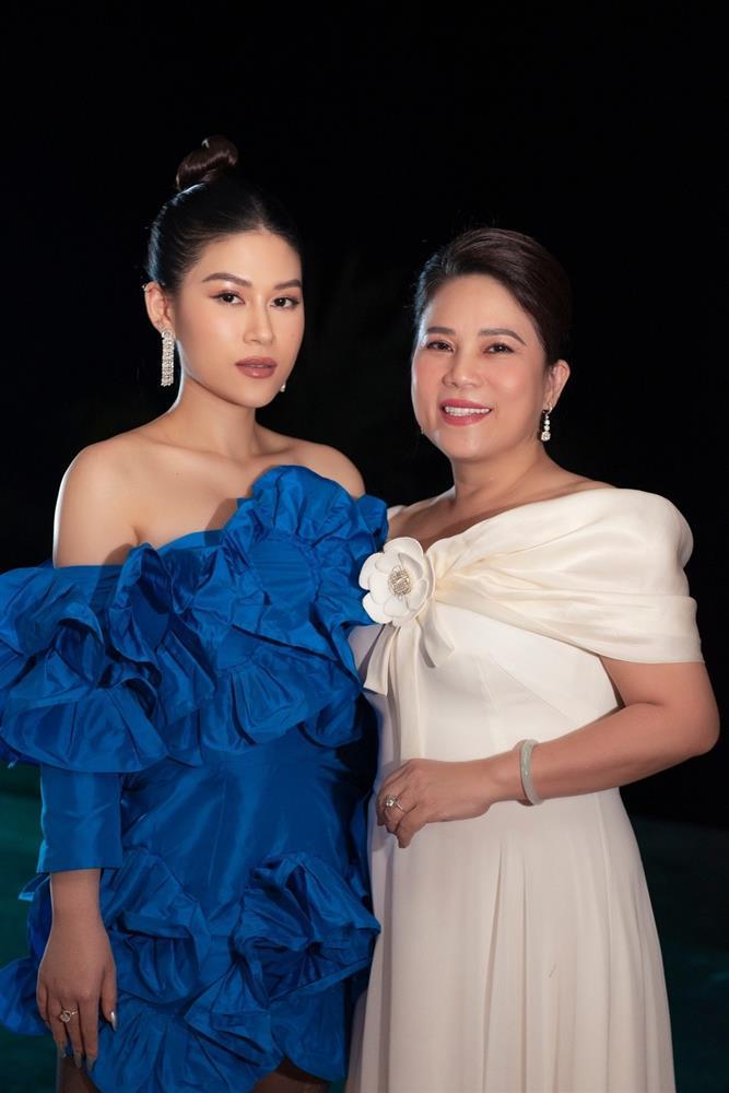 Ngọc Thanh Tâm khoe ảnh chị mẹ đại gia, đẹp hơn cả con gái-6