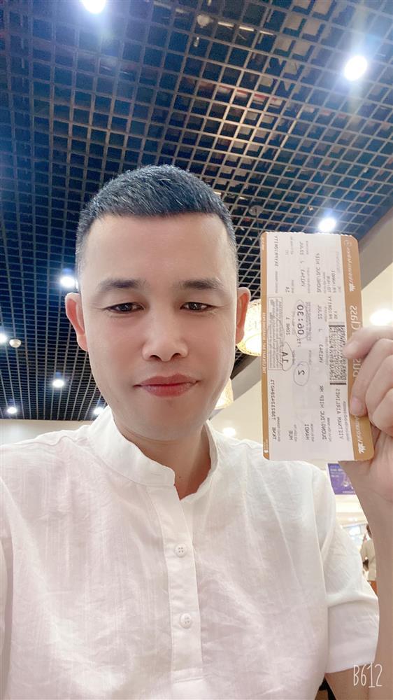 Tin showbiz Việt ngày 22/7: Vân Hugo như cún qua ống kính chồng-15