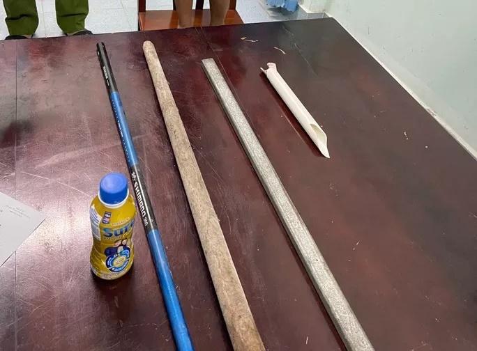 Mẹ bỏ đi, con trai 6 tuổi liên tục bị cha hành hạ, đánh đập dã man-3