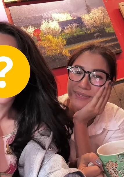 Con gái nhân tình Lều Phương Anh gặp Trang Trần, chuyện gì đây?-2