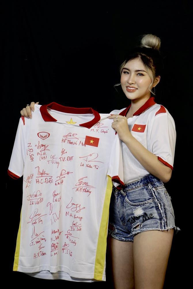 Cuộc sống Á khôi sau 3 năm tố thủ môn Văn Toản cắm sừng-5