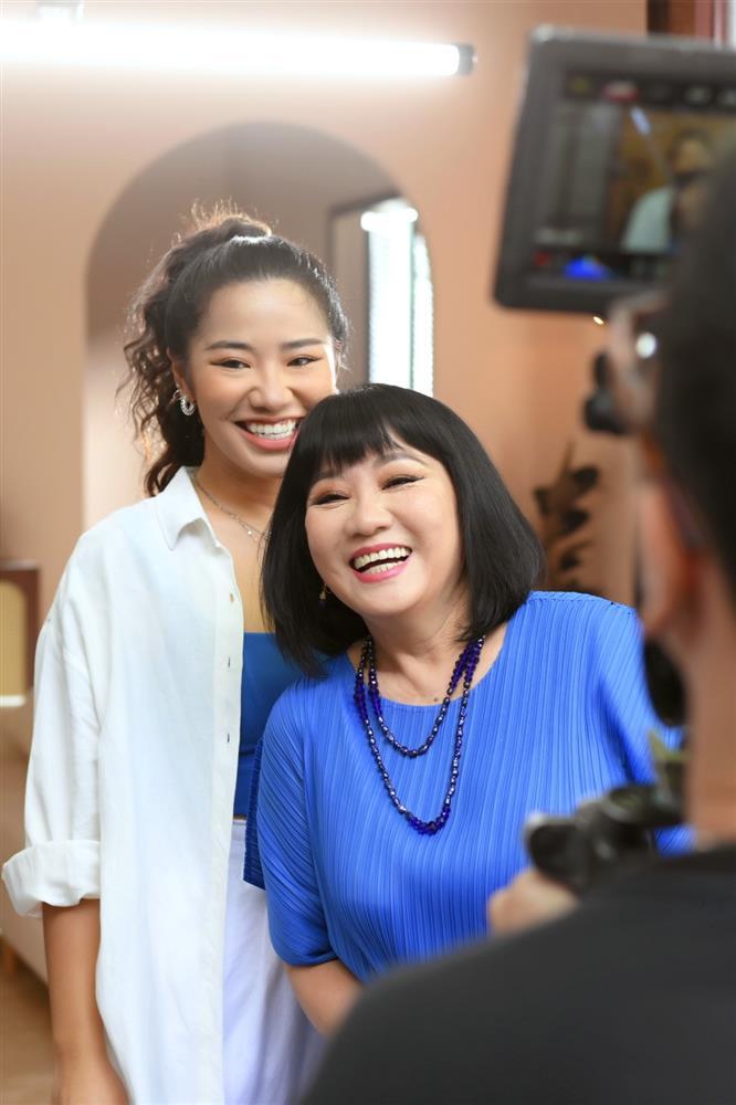 Con gái mang thanh xuân trở lại cho Cẩm Vân - Khắc Triệu-4