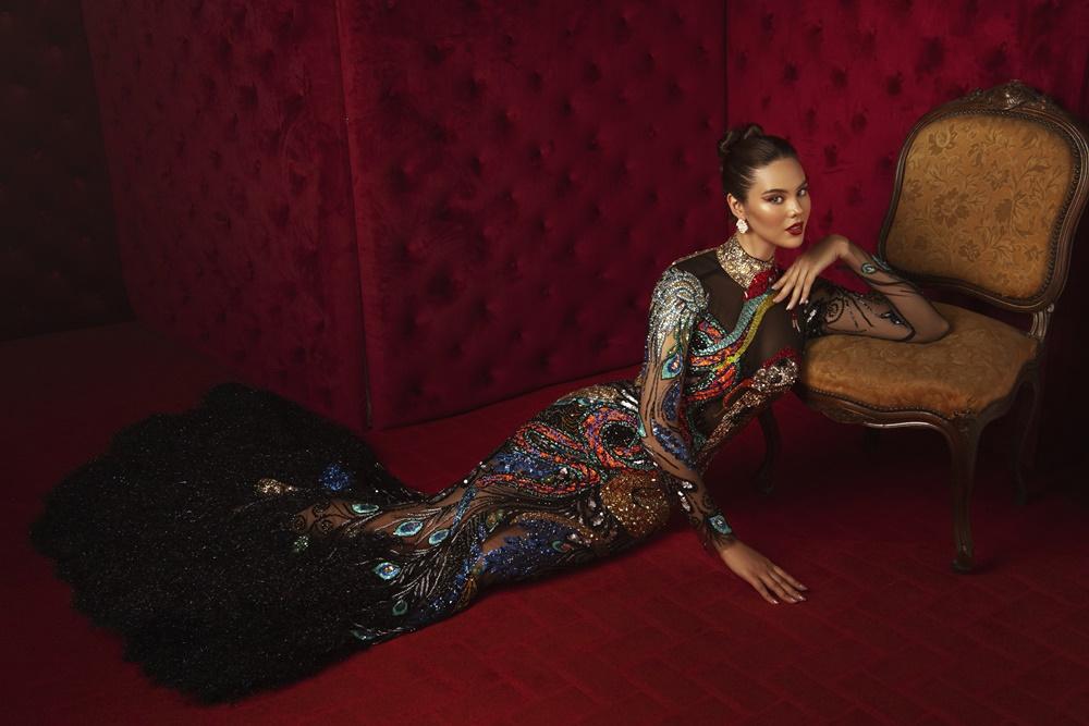 Choáng ngợp bức ảnh Universe, mùi triệu đô tỏa ngào ngạt-10